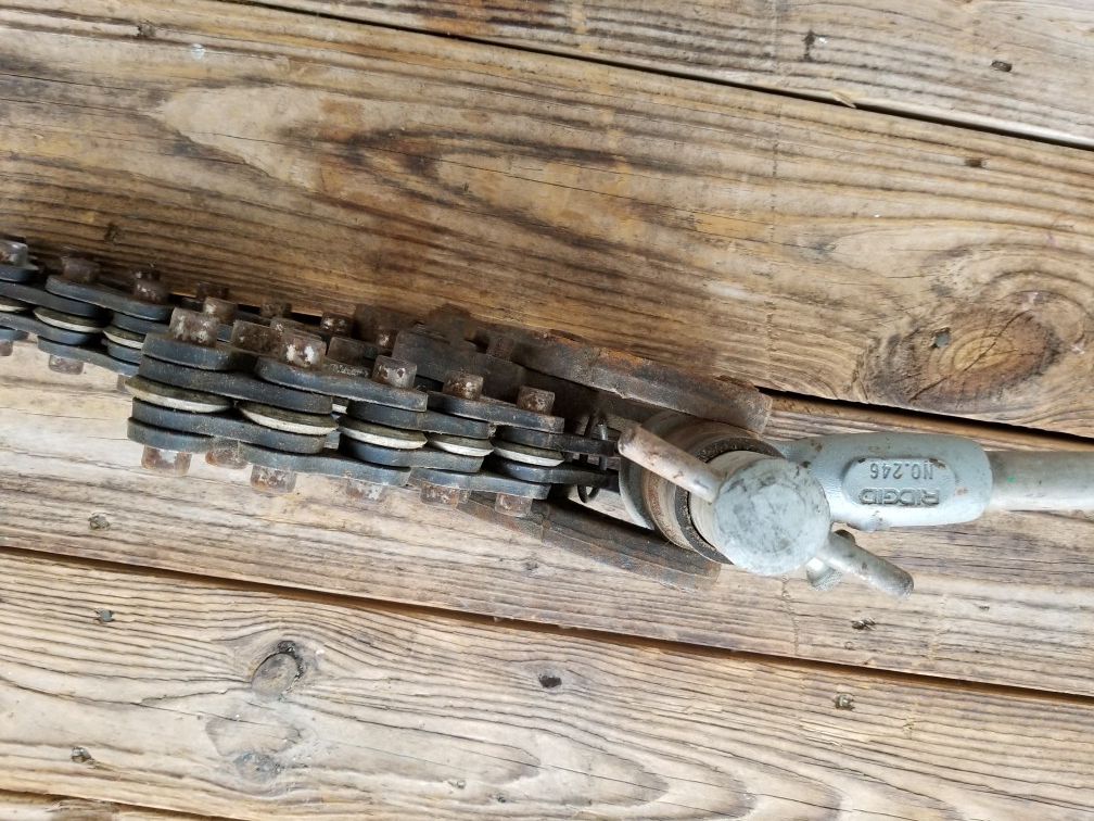 Rigid 246 cast iron ratchet cutters. for Sale in Gastonia, NC OfferUp