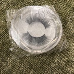 Beautiful High End Eye Lashes 