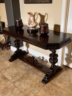 Antique Vintage Early 1900 Tudor Style Solid Cherrywood Hall Table