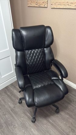 Black Diamond Quilted Executive Office Chair - High Back, Like New Condition