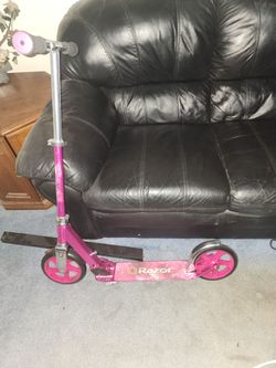 Razor A5 Lux Kick Scooter