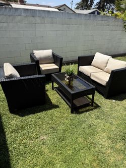4 peace modern zen outdoor wicker furniture cushions from bottom ripped::: $350