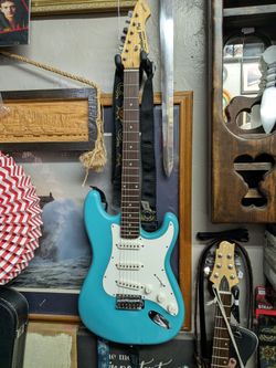 Rockwood Hohner guitar