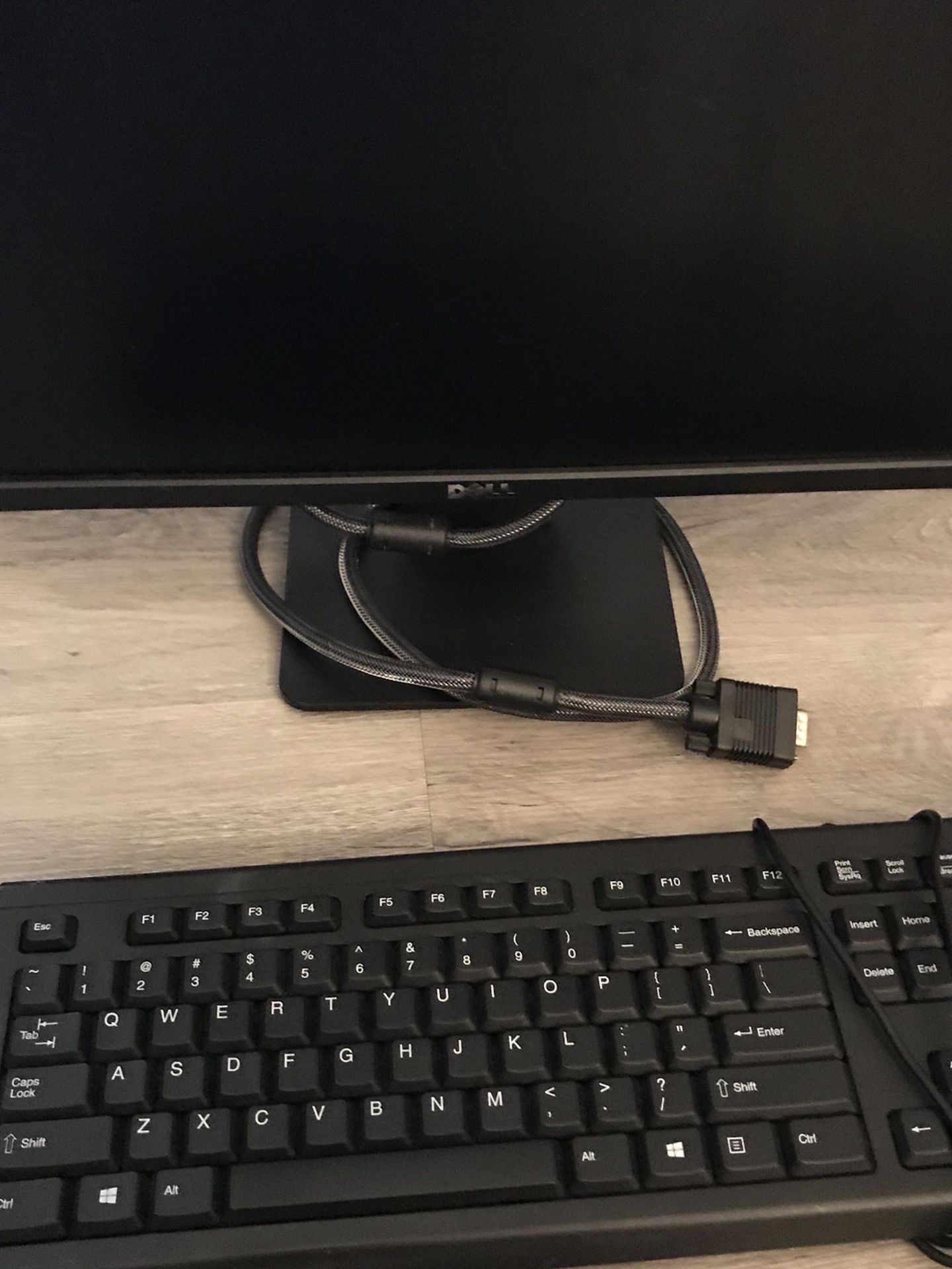 Dell Monitor And Kensington Keyboard