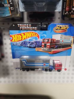 Optimus Prime Track Fleet Hotwheels 
