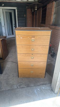 Dresser