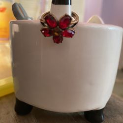 Red Rhinestone Daisy Ring