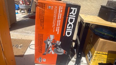 Rigid 12 inch compound miter saw