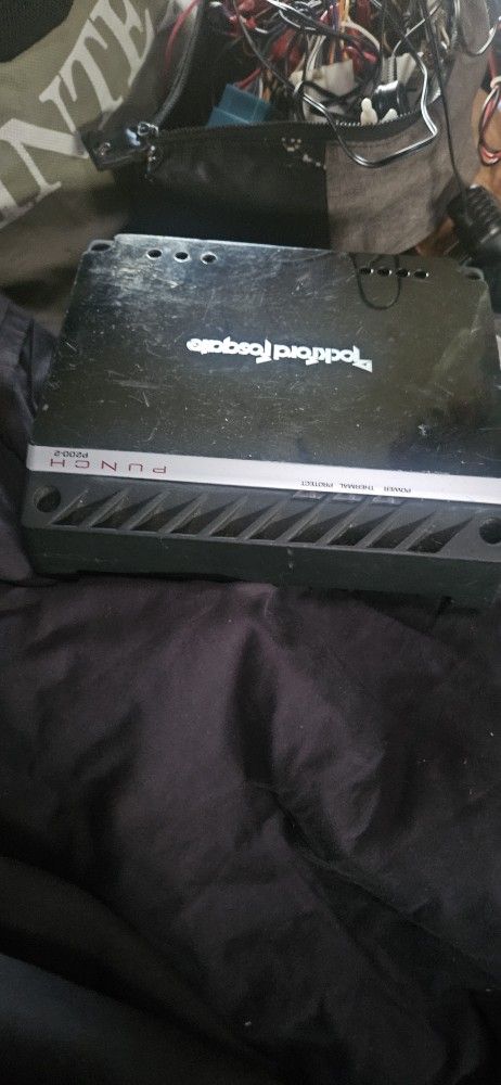 Rockford fosgate Punch p2002