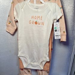 NWT Carter’s 3 Piece Baby Set Size 6 Months 