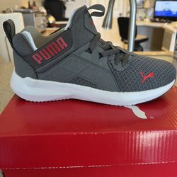 PUMA Soft Enzo NXT PS Kids Size 2.5 BNIB GRAY