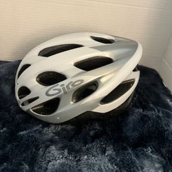 Giro Encinal Cycling Helmet Size  53-60 =m