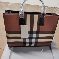 Plaid Print Tote With Wallet