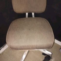 Brown Rolling Swivel Office Chair 