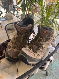 Merrel Men’s Hiking Shoes Size 12