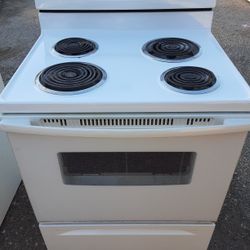 White Whirlpool Stove 