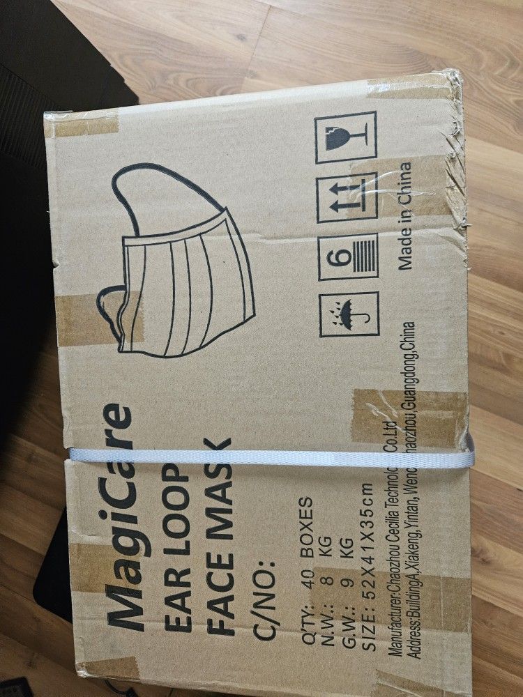 40 Pack Of Masks