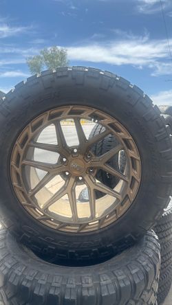 295 60 R20 NITTO