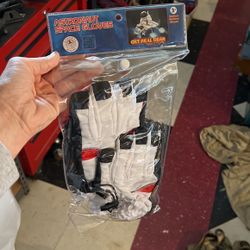 Like new astronaut space, gloves, size medium Halloween Costume