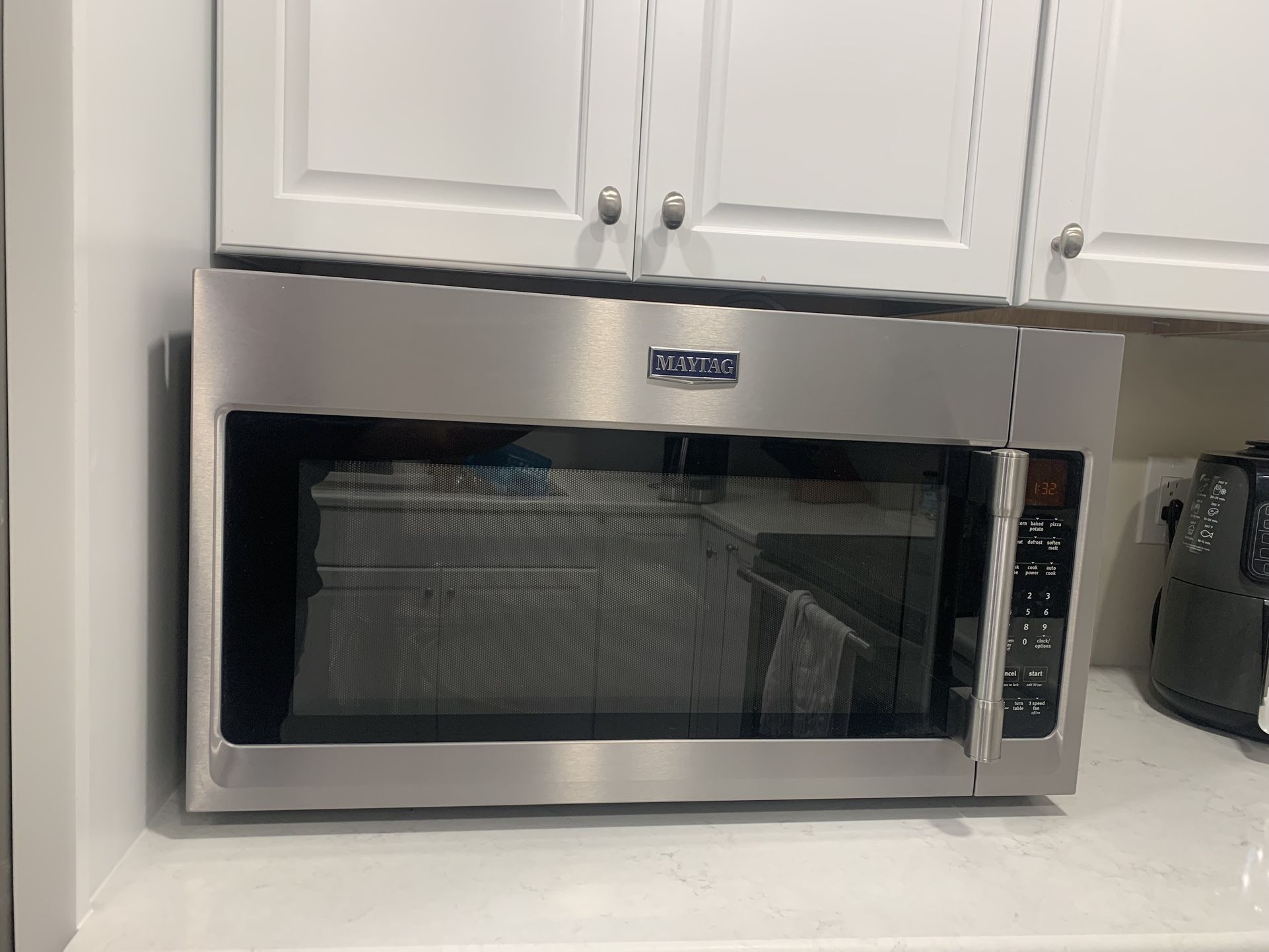 Maytag Microwave Oven