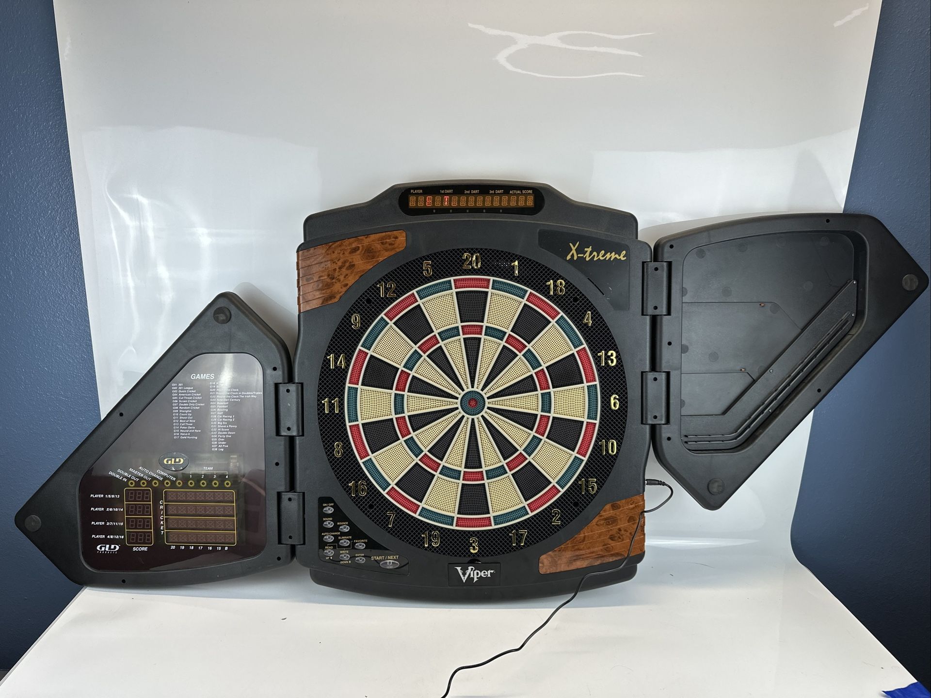 Viper X Treme Electronic Dartboard w/ Cabinet Doors & Scoreboard W/ Power Cord