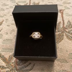 Beautiful Earth Gorgeous Crystal Gold Plated Ring