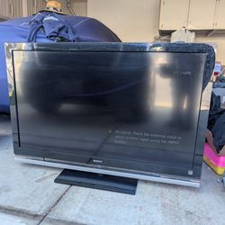 Sony 52-inch 1080p BRAVIA LCD HDTV