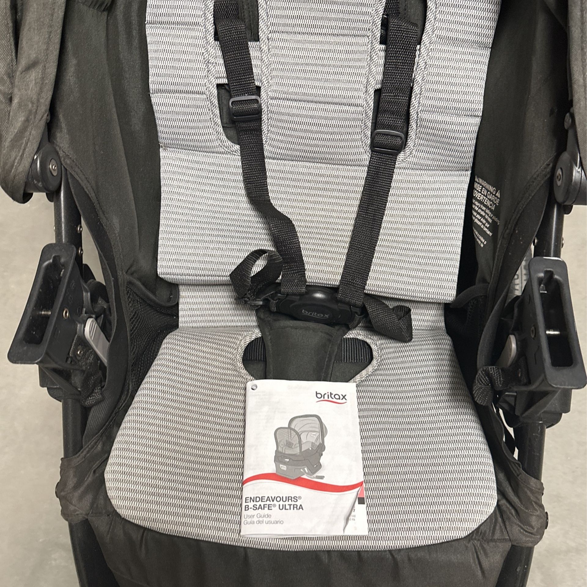 Britax Endeavors B Safe Ultra Car seat Jogger Set