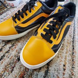 Vans Shoes MTE Men's Size 10 Brand New 