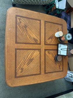Square coffee table w/storage space