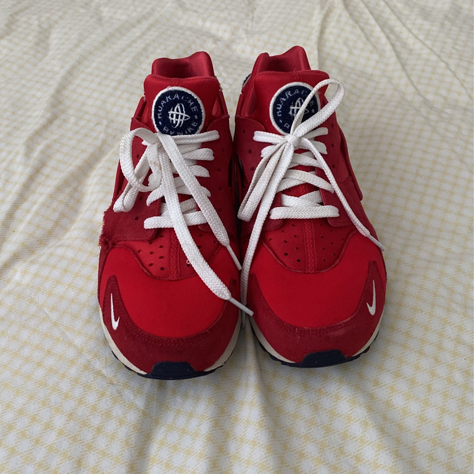 University Red Premium Lounge Hurraches Size 11