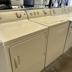 Ge Washer And Dryer Set 