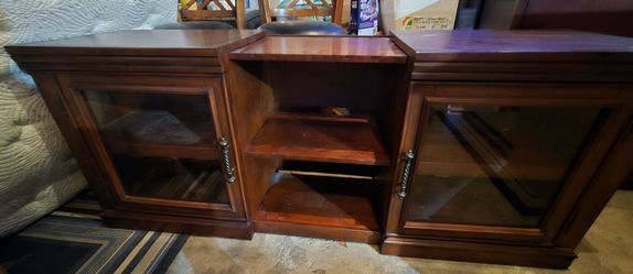 Solid Wood TV Stand / Media Console with Glass Cabinet Doors – Great Condition