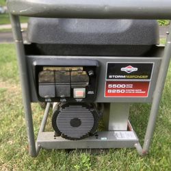 Briggs and Stratton  Generator