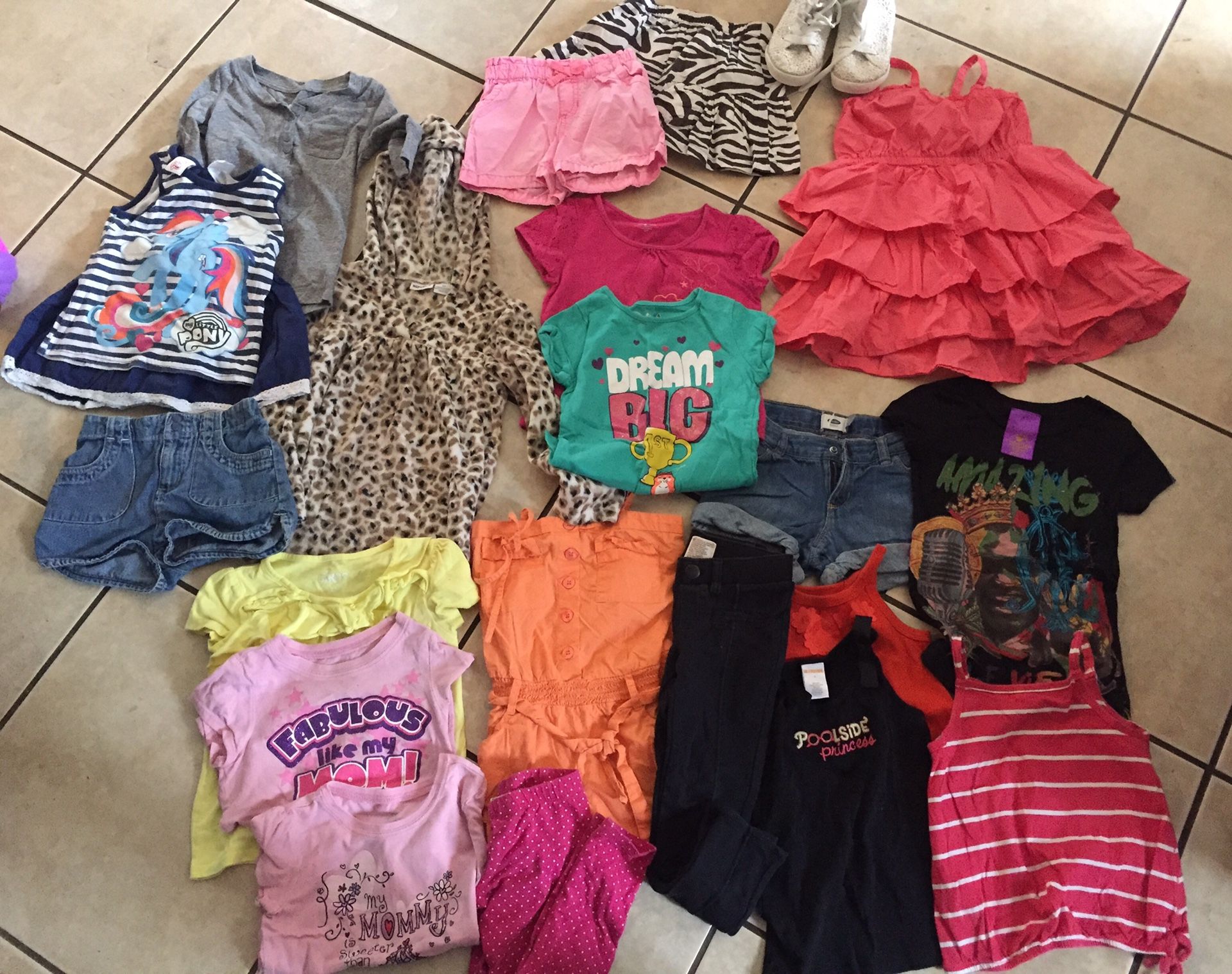 Girls 4/4T clothes!