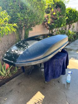 Yakima Skybox Carbonite series cargo box