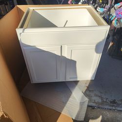 Brand New Cabinet SB33 White