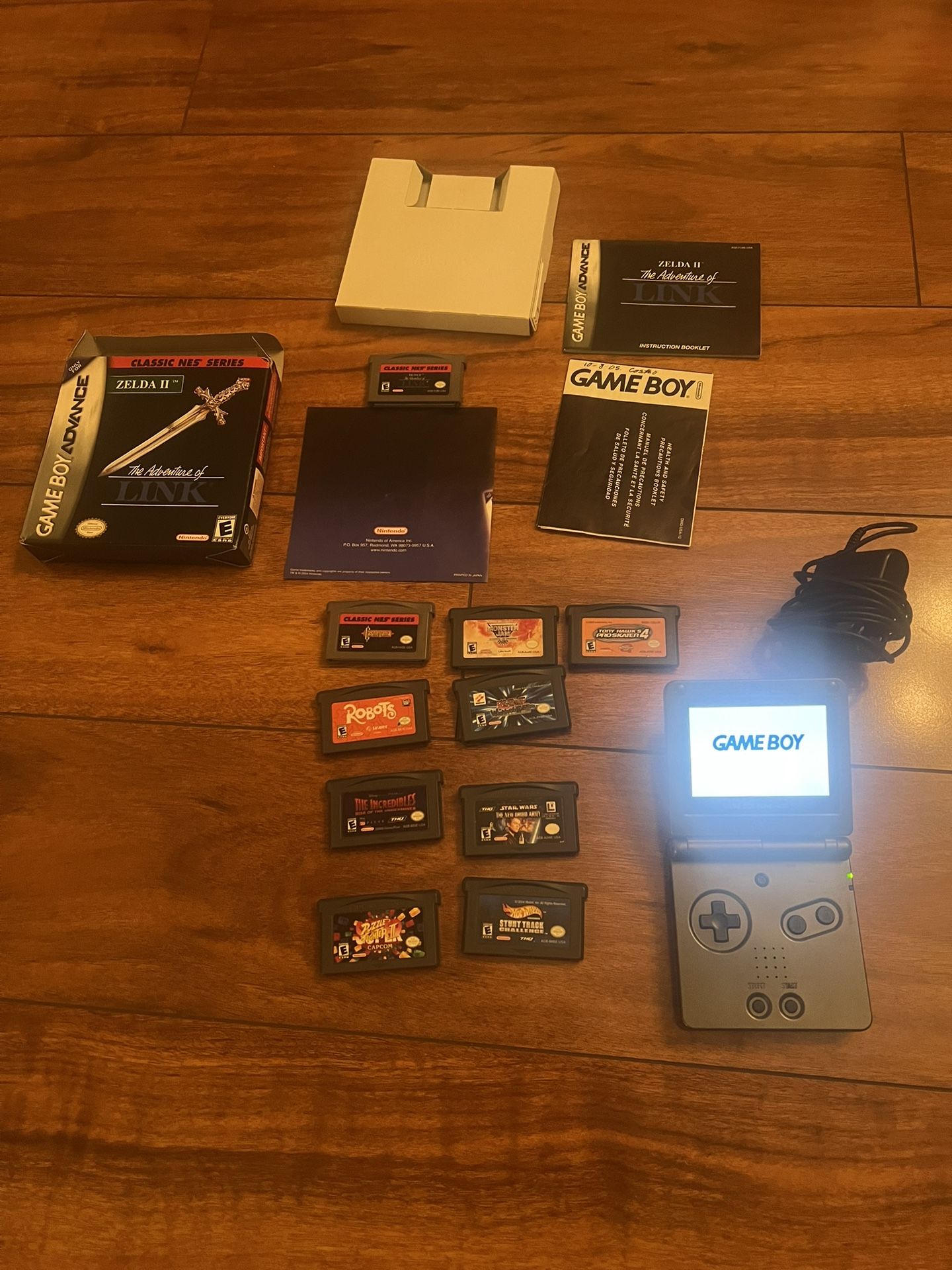 Nintendo Game Boy advance SP video game bundle
