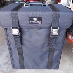 Stilazzi Hair/ Cosmetics Full Size Rolling Luggage Case.