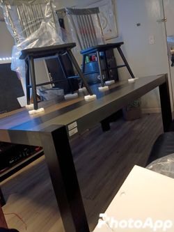 Table with 6 chairs brand new set up or sleeping ⅗