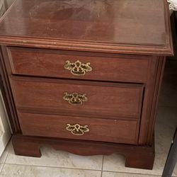 2 SOLID WOOD NIGHT TABLES