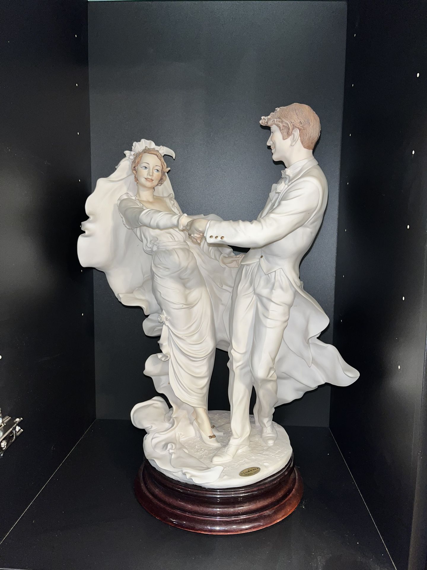Giuseppe Armani 15” Figurine Bisque
