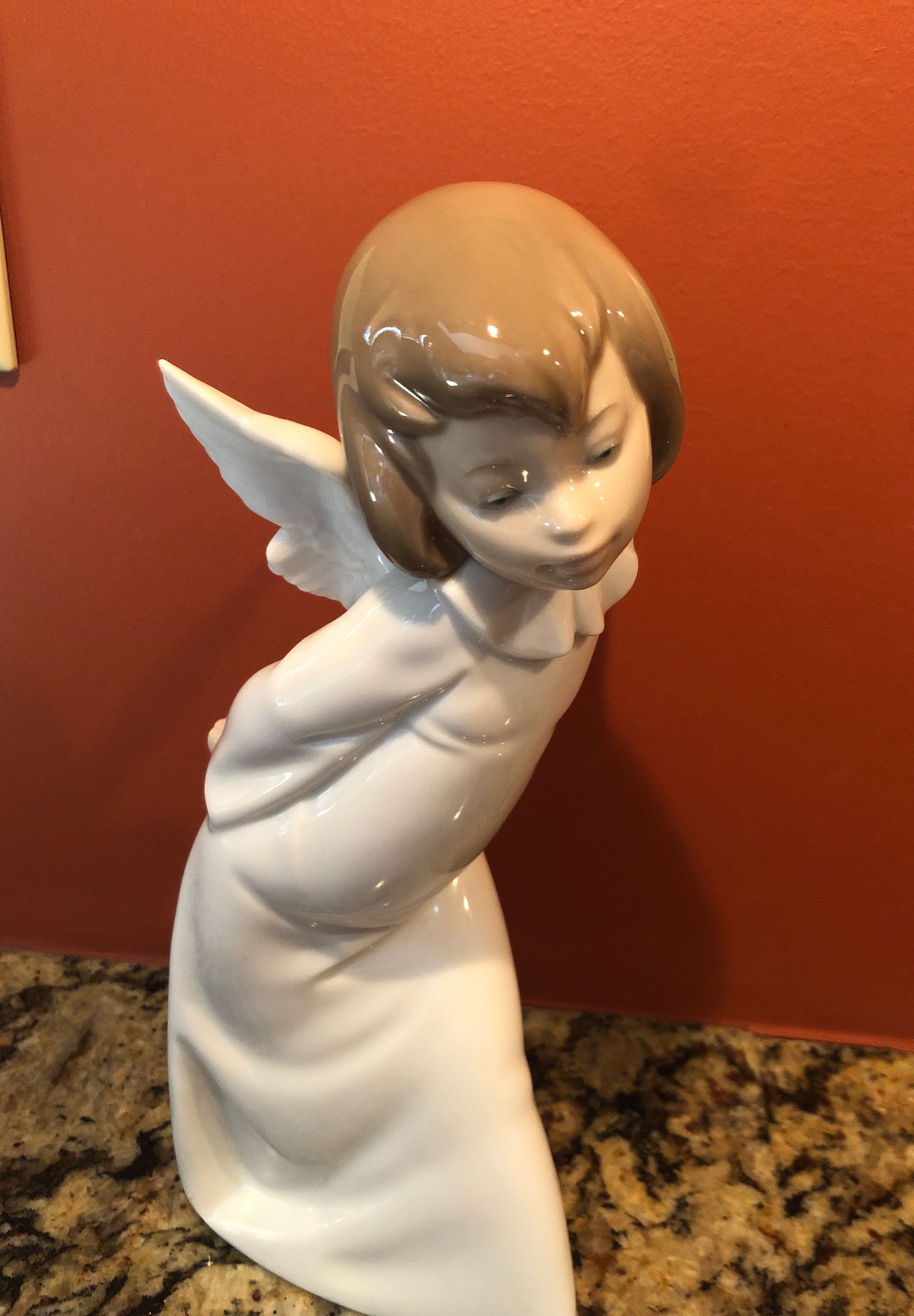 Lladro Daisa Curious Angel Figurine with Lantern #4960