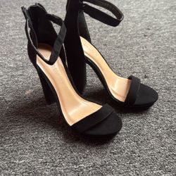 Brand New Women’s Fashion Diva Heels 6