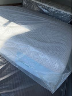 Queen size bed mattress Casper snow max memory foam cooling Serta Sealy Dreamcloud nectar ultra classic purple Tempurpedic Saatva avocado Beautyrest b