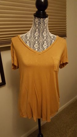 Ladies gold short sleeve top
