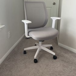 Grey and White Swivel Office Chair 