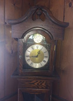 It’s a beautiful grandmother clock it’s more or less a furniture piece it probably needs to work on the clock works