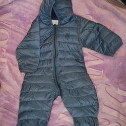 $15 EUC BABY WINTER  SNOWSUIT ONESIE 