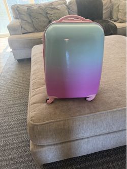Lil girls luggage